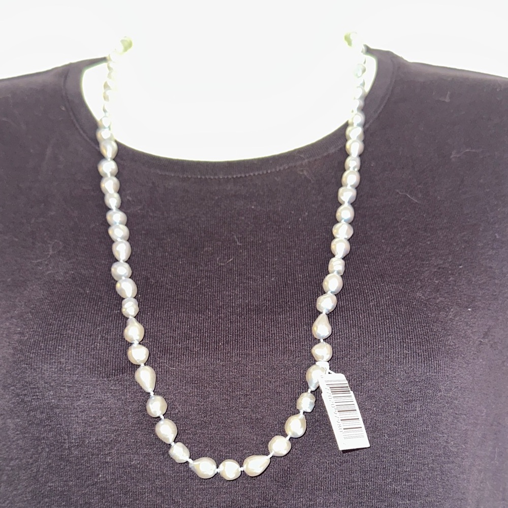 NWT Vintage‎  Walmart Pearlized Silver Bead Necklace